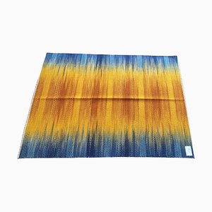 Handgefertigter gestreifter Kelim Teppich in Blau & Gelb