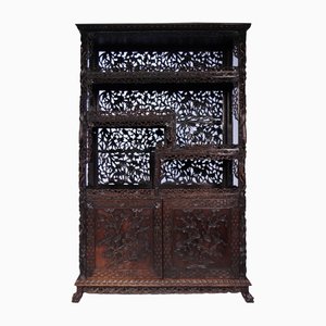 Antique Chinese Display Cabinet in Carved Hongmu