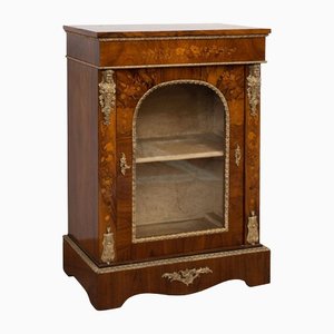 Credenza vittoriana in legno di noce e bronzo dorato