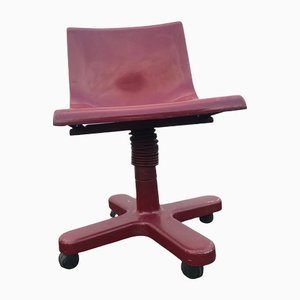 Chaise de Bureau Rouge Vineux par Ettore Sottsass pour Olivetti Italy, 1970s