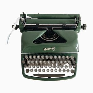 Máquina de escribir Qwertz de Rheinmetall, años 60