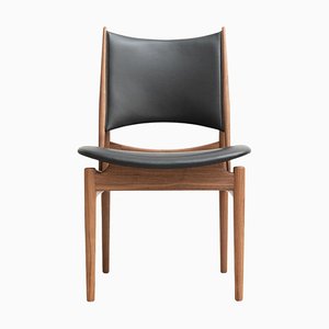 Ägyptischer Armlehnstuhl aus Holz und Leder von Finn Juhl für Design M
