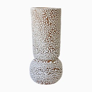 Weiße C-015 Vase aus Steingut von Moïo Studio