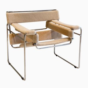 Chaise Style Wassily B3 en Peau de Mouton par Marcel Breuer