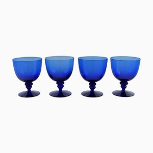 Bicchieri da vino in vetro soffiato a bocca blu di Monica Bratt per Reijmyre, set di 4