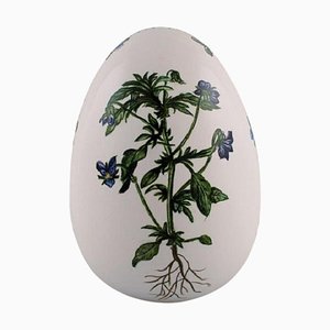 Uovo in porcellana dipinta a mano