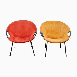 Sillones de ante natural en amarillo y rojo de Hans Olsen, años 50. Juego de 2