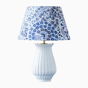 Lampada da tavolo in stile Hamptons fatta a mano di Royal Delft White Vase Haven