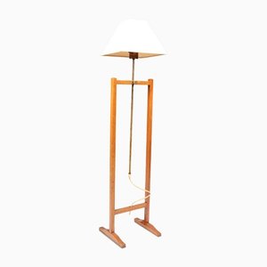 Floor Lamp in Walnut and Brass by Josef Frank for Svenskt Tenn