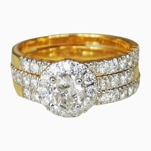 Solitaire Ring in 18 Karat Yellow Gold