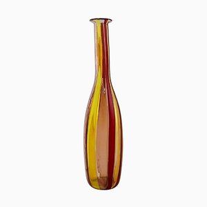 Botella o jarrón de cristal de Murano soplado con diseño de rayas policromadas, años 60
