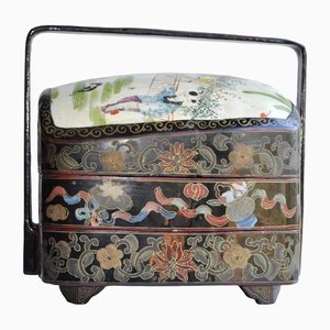 Japanese Picnic Box in Porcelain and Lacquer