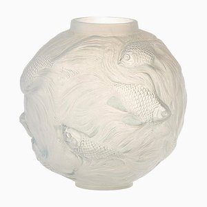 Formose Vase aus Opalglas von René Lalique