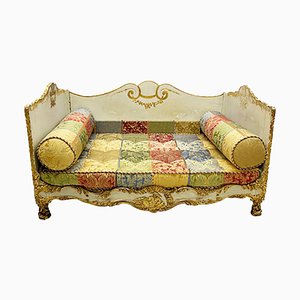 Großer antiker französischer Schrank aus vergoldetem Holz