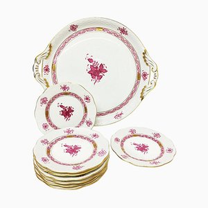 Chinese Bouquet Raspberry Porcelain Round Tray and Small Plates from Herend Hungary, Set of 9