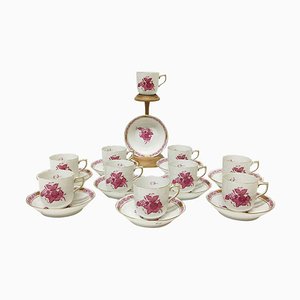 Chinese Bouquet Raspberry Porcelain Cups and Saucers from Herend Hungary, Set of 20
