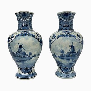 Jarrones de botella Delft holandeses de Porceleyne Fles, 1893. Juego de 2