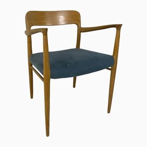 Skandinavischer Vintage Modell 56 Beistell-, Schreibtisch- oder Sessel aus Eiche von Niels Otto (NO) Møller