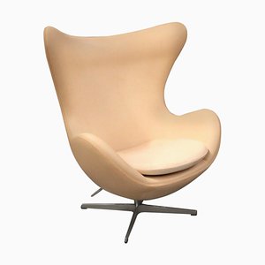 Egg chair nr. 3316 di Arne Jacobsen per Fritz Hansen, anni '70