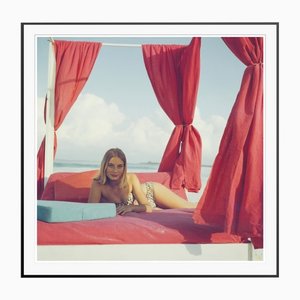 Slim Aarons, Tania Mallet, 1961, Fotografia a colori