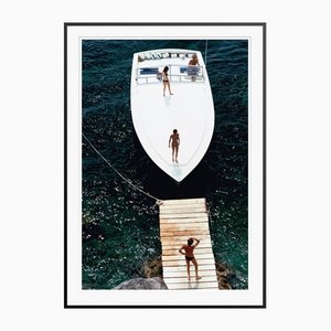 Slim Aarons, Speedboat Landing, 1973, Photographie Couleur