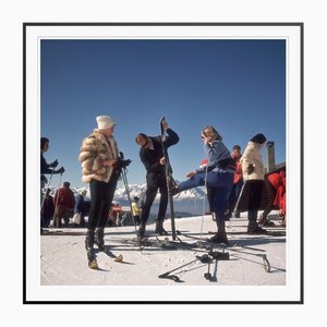 Slim Aarons, Verbier Skiers, 1964, Fotografia a colori