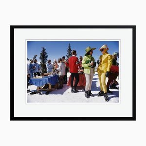 Slim Aarons, Snowmass Gathering, 1968, Fotografia a colori