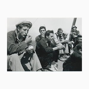 Men at Work, Italia, años 50, fotografía en blanco y negro