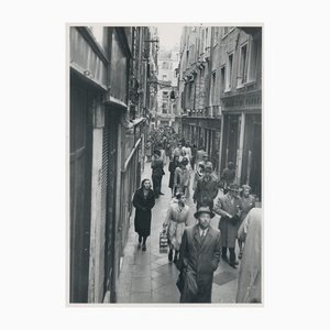 Einkaufsstraße, Italien, 1950er, Schwarz-Weiß-Fotografie