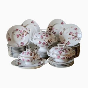 French Porcelain Old Paris Dinnerware, 1820s, Set of 42
