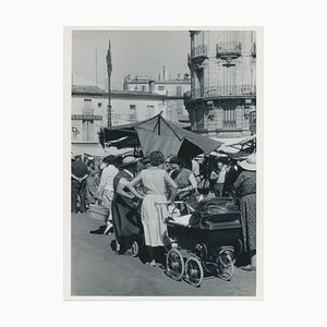 Fotografia in bianco e nero di donne, Italia, anni '50