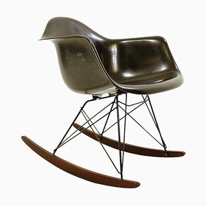 Sedia a dondolo di Charles & Ray Eames per Herman Miller, anni '50