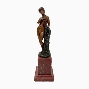 Felix Görling, mujer desnuda neoclásica de pie, bronce