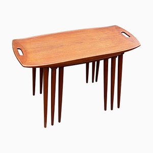 Tavolini ad incastro in teak di Arne Jacobsen, anni '60, set di 3