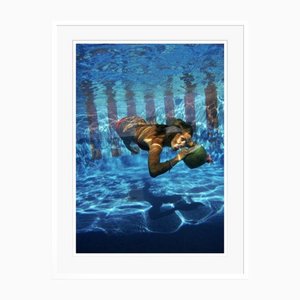 Slim Aarons, Underwater Drink, 1972, Fotografía a color