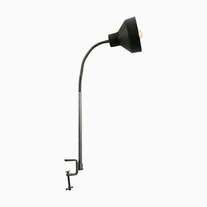 Lámpara de mesa industrial vintage de metal gris con cuello de ganso