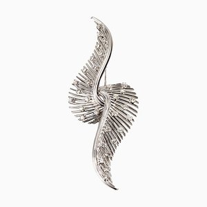 Gold Brooch in the Form of Wings with Diamonds
