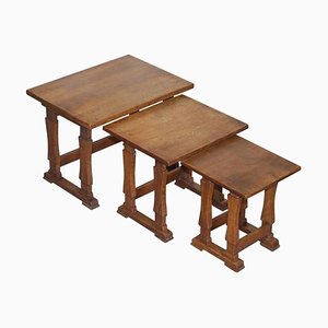 Tavolini a incastro in quercia, Regno Unito, set di 3