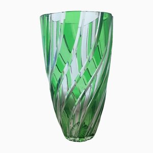 Vase Antique en Verre Taillé Vert Transparent par Joh. Oertel