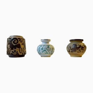 Jarrones Mid-Century de cerámica con relieve de animales de Michael Andersen & Son, años 60. Juego de 3