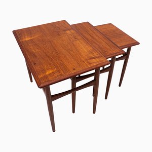 Tavolini ad incastro Mid-Century in legno, Scandinavia, anni '60