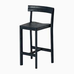 Sedia alta Galta 65 nera in quercia di SCMP Design Office di Kann Design