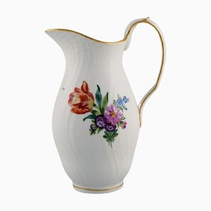 Brocca Saxon in porcellana dipinta a mano con fiori di Royal Copenhagen