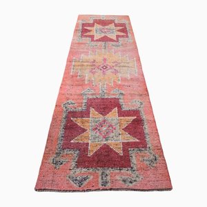 Tapis de Couloir Oushak Artisanal Rose Violet Vintage