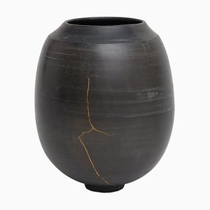 Einzigartige Vase von Karen Swami