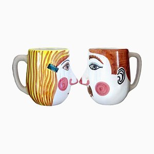 Tazas de cerámica con hombre y mujer, años 60. Juego de 2