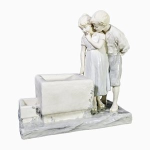 Scultura Bambini Alla Fontana in ceramica di Franz Sautner