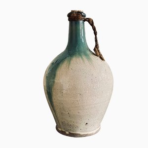 Botella de sake japonesa de cerámica