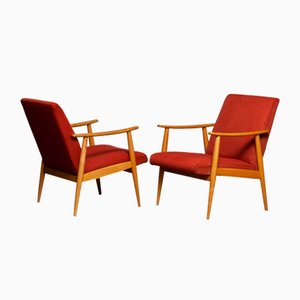 Vintage Danish Lounge Chairs in Red Wool and Oak, 1950s, Set of 2