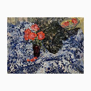 Maya Kopitzeva, rosas rojas sobre un mantel azul, años 70, óleo sobre lienzo